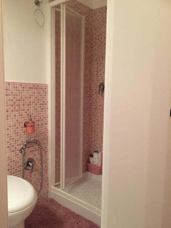 L'Aurora Viola Bed & Breakfast Carbonia Bilik gambar