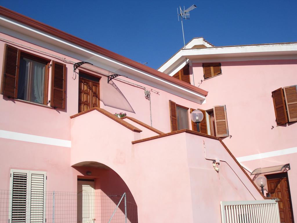 L'Aurora Viola Bed & Breakfast Carbonia Luaran gambar