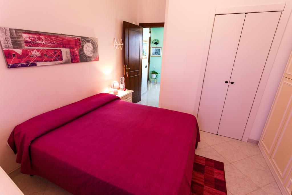 L'Aurora Viola Bed & Breakfast Carbonia Luaran gambar
