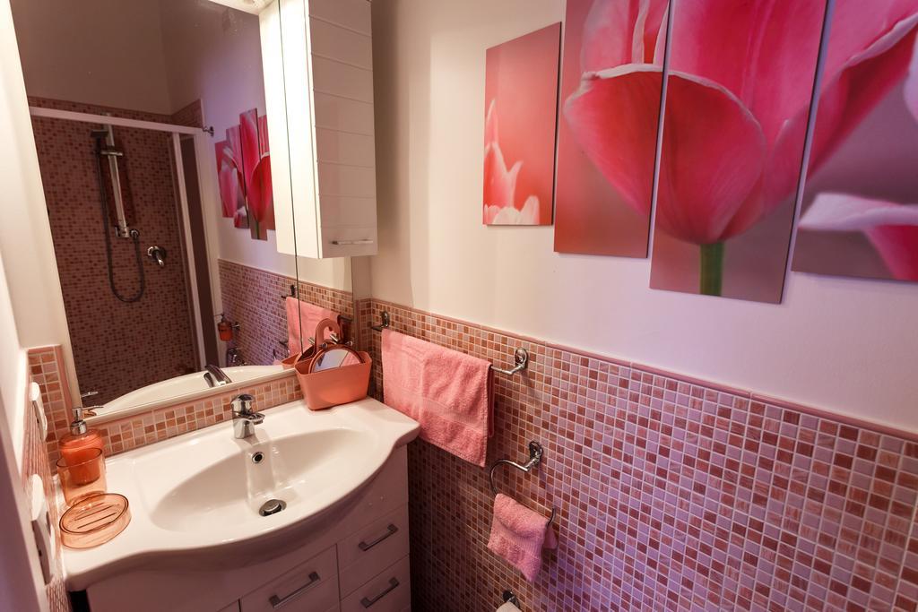 L'Aurora Viola Bed & Breakfast Carbonia Luaran gambar