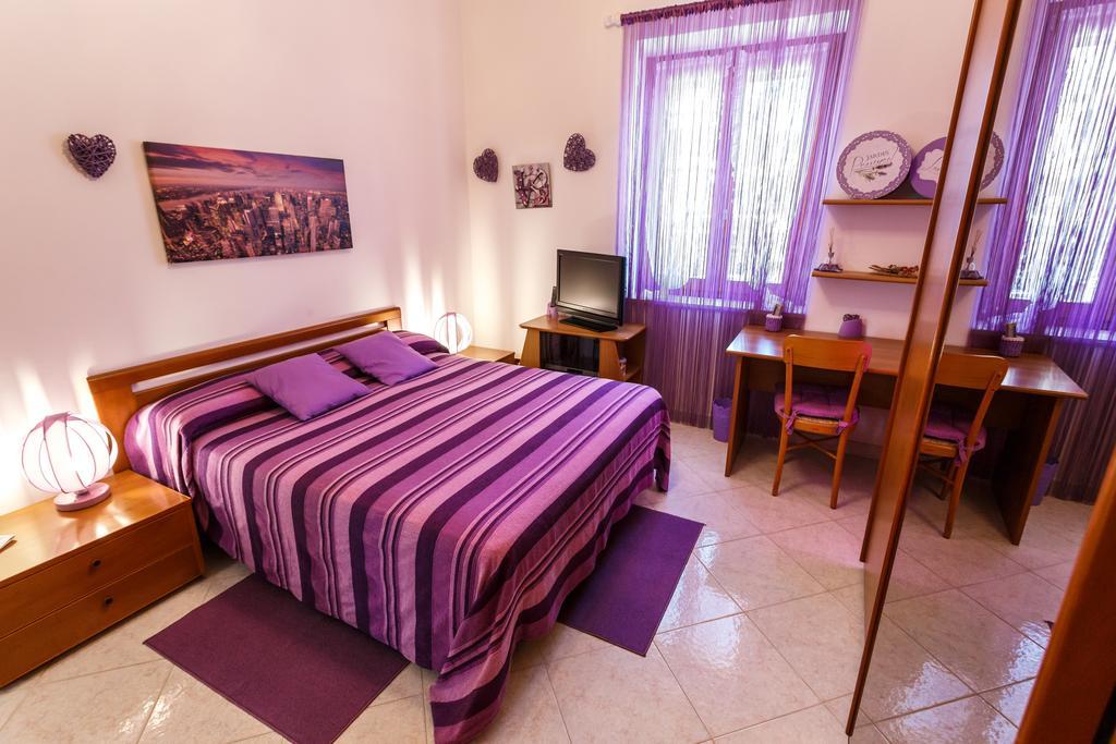 L'Aurora Viola Bed & Breakfast Carbonia Luaran gambar