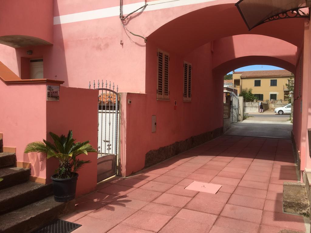 L'Aurora Viola Bed & Breakfast Carbonia Luaran gambar