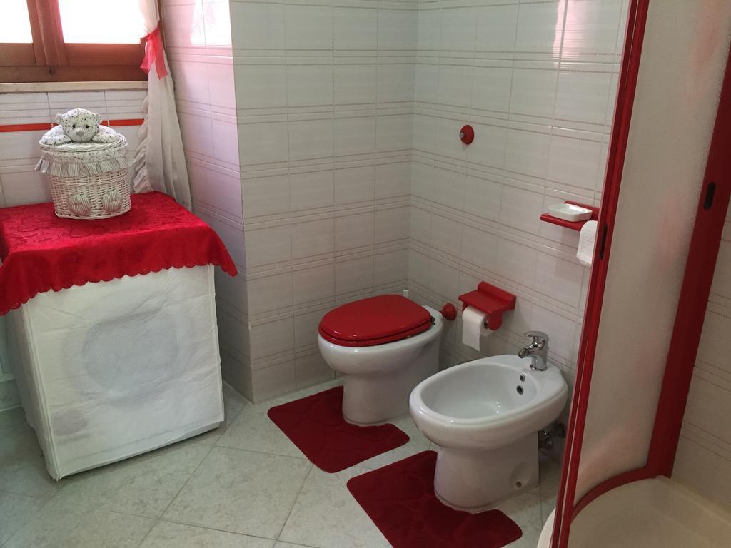 L'Aurora Viola Bed & Breakfast Carbonia Luaran gambar