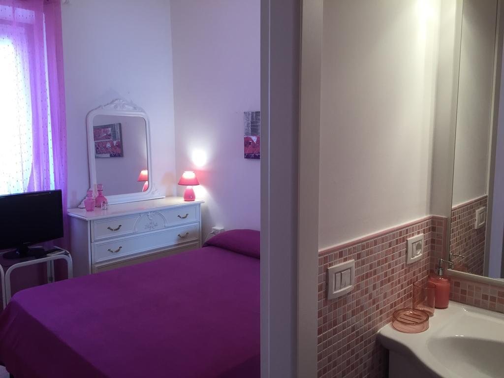 L'Aurora Viola Bed & Breakfast Carbonia Luaran gambar