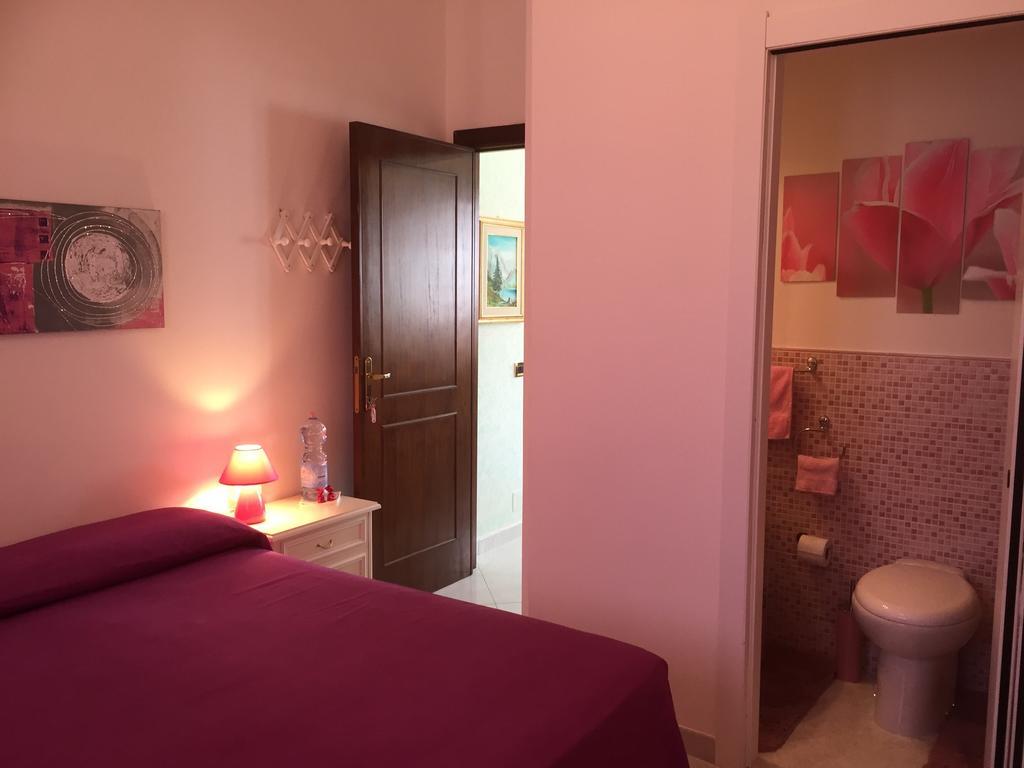 L'Aurora Viola Bed & Breakfast Carbonia Luaran gambar